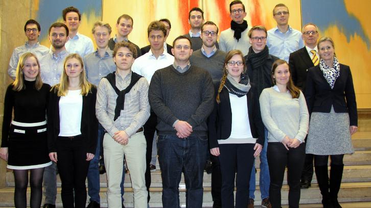 Exkursion des neuen Schwerpunkts Steuerrecht nach Berlin am 26./27. Januar Exkursion des neuen Schwerpunkts Steuerrecht nach Berlin am 26./27. Januar