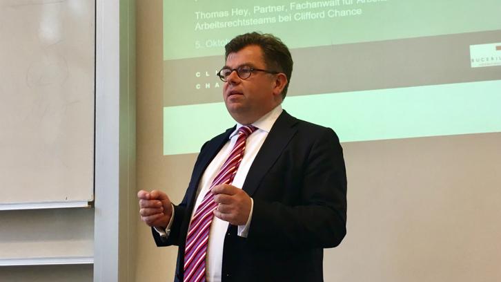 "Noch eben schnell eine Mail beantworten" – Fallen beim mobilen Arbeiten "Noch eben schnell eine Mail beantworten" – Fallen beim mobilen Arbeiten