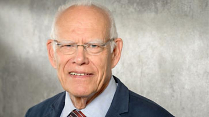 Campusschnack: Moin... Professor Hoffmann-Riem! Campusschnack: Moin... Professor Hoffmann-Riem!