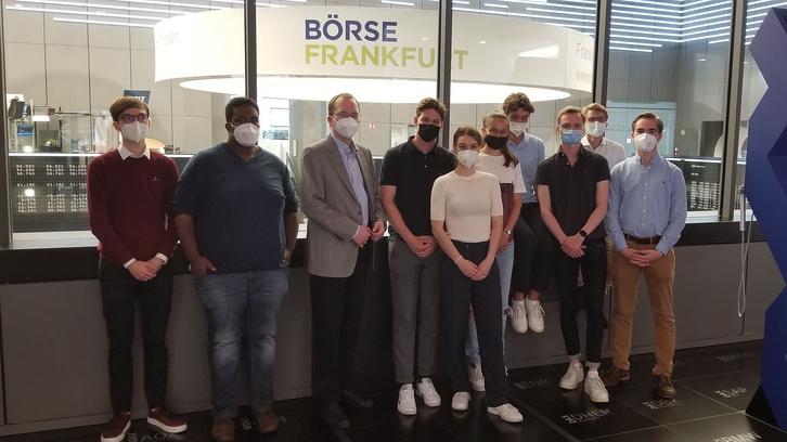 Zu Besuch bei Freshfields und der Börse in Frankfurt Zu Besuch bei Freshfields und der Börse in Frankfurt