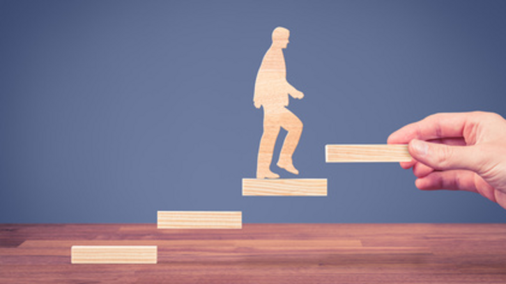 Höher, schneller, innovativer: zukunftsfähiges Personalmanagement für Wirtschaftskanzleien Höher, schneller, innovativer: zukunftsfähiges Personalmanagement für Wirtschaftskanzleien