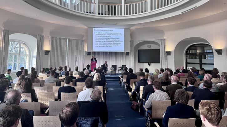 Mobiles Arbeiten – Mitbestimmung und Gesundheitsschutz Mobiles Arbeiten – Mitbestimmung und Gesundheitsschutz