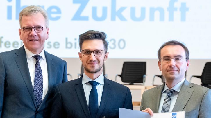Dr. Markus Wünschelbaum ausgezeichnet Dr. Markus Wünschelbaum ausgezeichnet