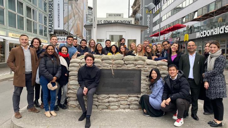 Jährliche Reise der MLB Studierenden nach Berlin Jährliche Reise der MLB Studierenden nach Berlin