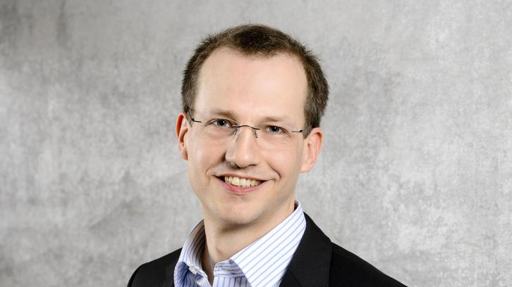 3 1/2 Questions to Professor Thilo Kuntz