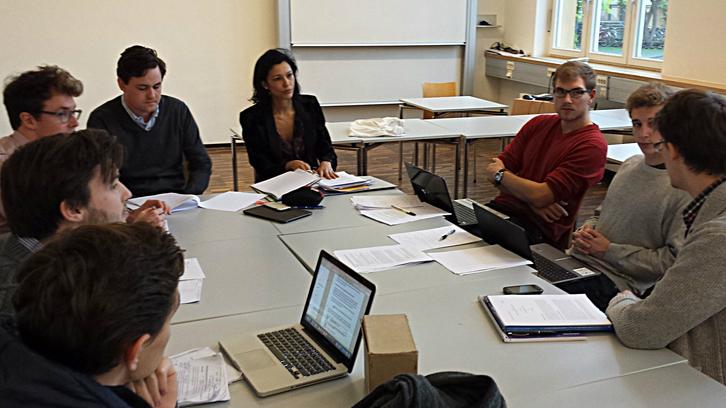 Much ado about ...Snowball Bees and StampOut Maize - 2015 Oxford International IP Moot