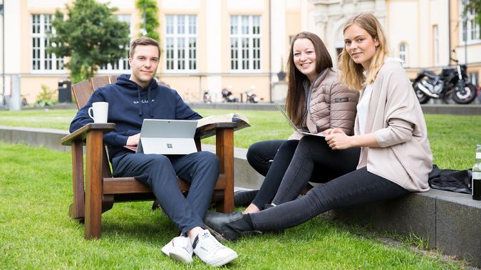 Last-Minute Q&A mit Studierenden (digital) Last-Minute Q&A mit Studierenden (digital)