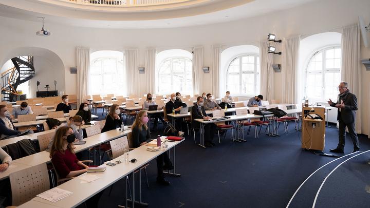 Technische Vertiefung und Einsatz von KI in der Medizin