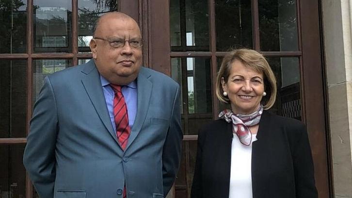 Meet: Prof. Ghosh - from the Syracuse University College of Law Meet: Prof. Ghosh - from the Syracuse University College of Law