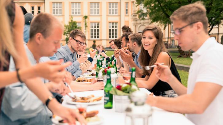 Forever Connected: On the importance of Alumni work