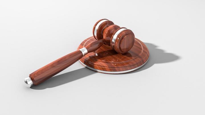 Does Human Freedom Need a Constitutional Foundation?