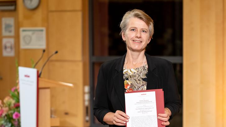 Honorary Doctorate to Professor Susanne Kalss