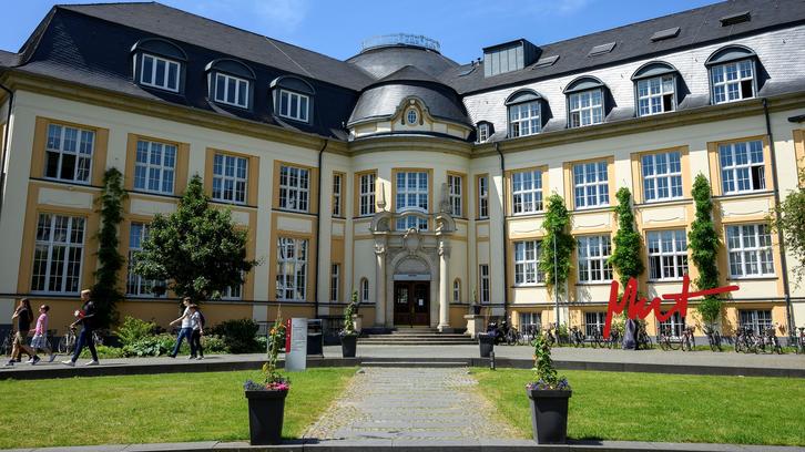 So sieht weibliche Wissenschaft aus So sieht weibliche Wissenschaft aus