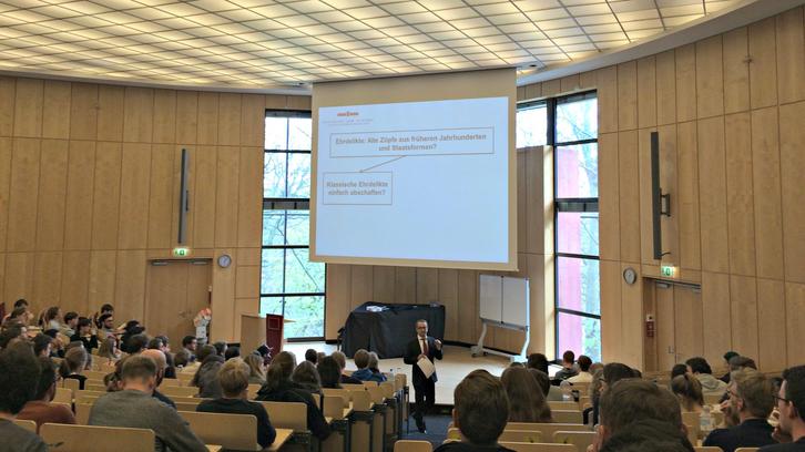 Lunchtime Lecture von Karsten Gaede zum Fall Böhmermann Lunchtime Lecture von Karsten Gaede zum Fall Böhmermann
