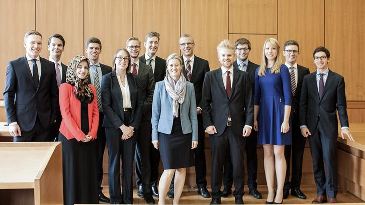 Exkursion des Schwerpunkts Steuerrecht nach München Exkursion des Schwerpunkts Steuerrecht nach München