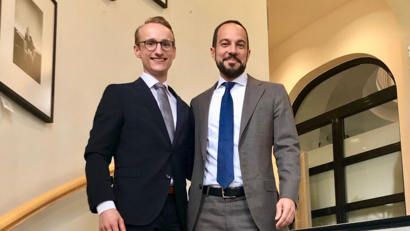 George Riedel Attorney Christian G. H. Riedel legt Arbeit über die Grundrechtsprechung des ...